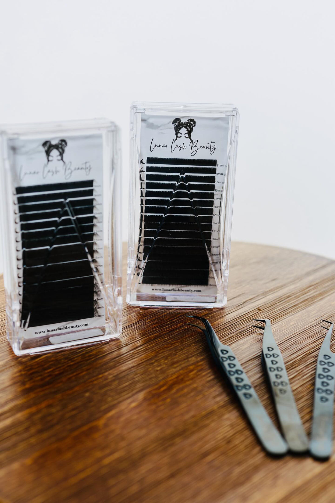 The BEST Lash Tray in Las Vegas - Lunar Lash Beauty trays